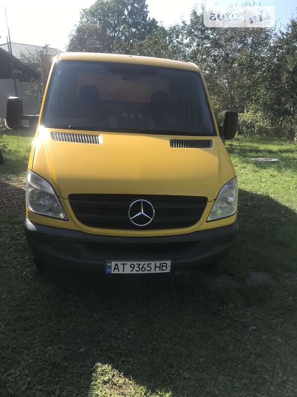 Тентований Mercedes-Benz Sprinter 2009 в Болехові