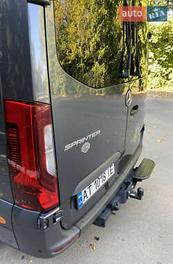 Грузовой фургон Mercedes-Benz Sprinter 2022 в 