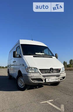 Грузовой фургон Mercedes-Benz Sprinter 2004 в Луцке