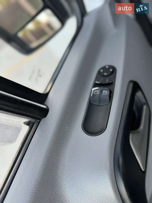 Грузовой фургон Mercedes-Benz Sprinter 2008 в Староконстантинове