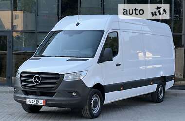 Грузовой фургон Mercedes-Benz Sprinter 2023 в 