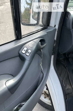 Мікроавтобус Mercedes-Benz Sprinter 2004 в 