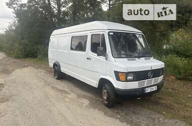 Грузопассажирский фургон Mercedes-Benz Sprinter 1995 в Косове