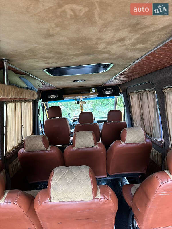 Мікроавтобус Mercedes-Benz Sprinter 2001 в Іршаві