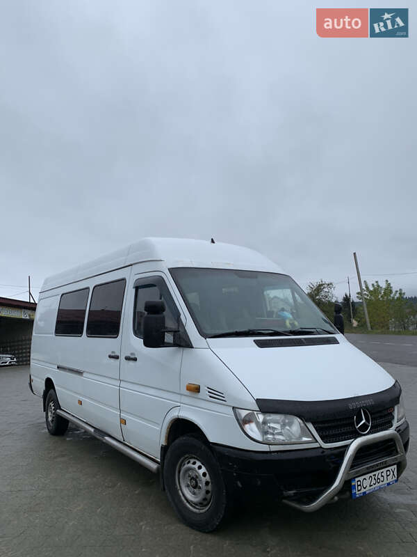 Микроавтобус Mercedes-Benz Sprinter 2005 в 