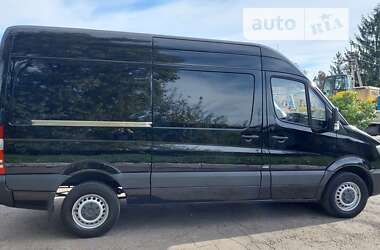 Вантажний фургон Mercedes-Benz Sprinter 2017 в Рівному