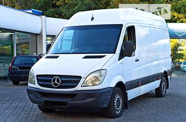 Вантажний фургон Mercedes-Benz Sprinter 2006 в Дніпрі