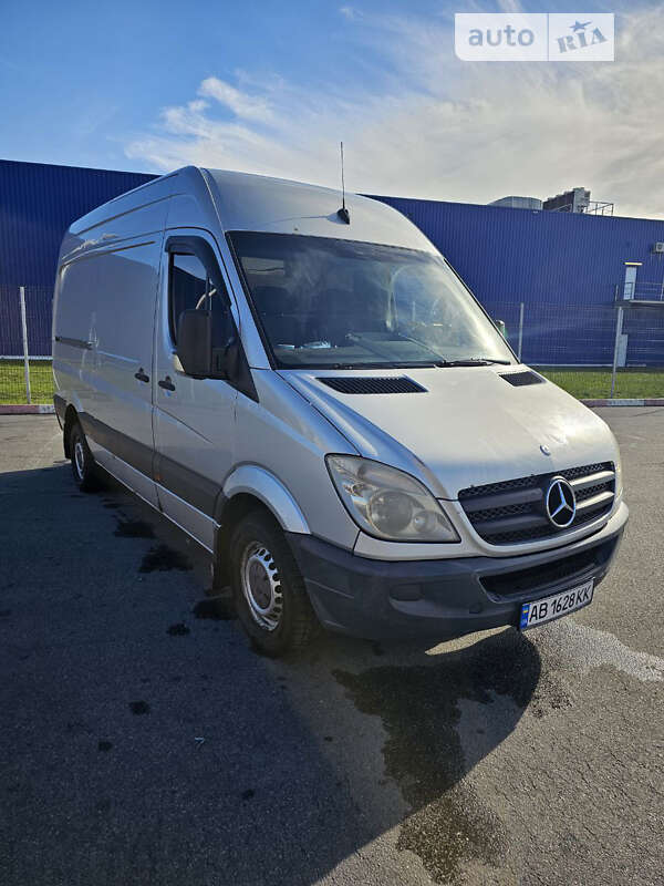 Вантажний фургон Mercedes-Benz Sprinter 2010 в Вінниці