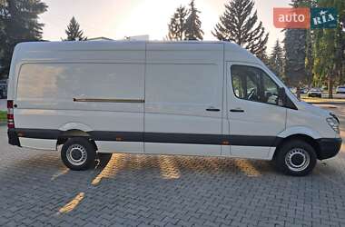 Грузовой фургон Mercedes-Benz Sprinter 2012 в Черновцах