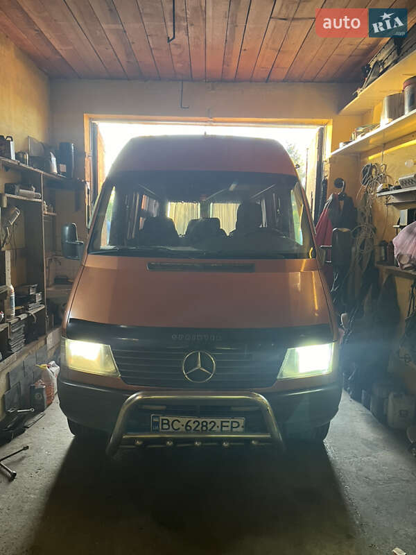 Микроавтобус Mercedes-Benz Sprinter 1995 в Самборе