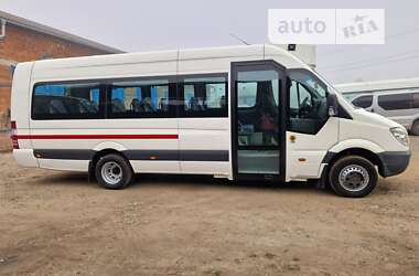 Туристический / Междугородний автобус Mercedes-Benz Sprinter 2012 в Черновцах