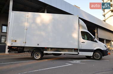 Грузовой фургон Mercedes-Benz Sprinter 2016 в 