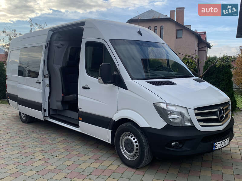 Вантажопасажирський фургон Mercedes-Benz Sprinter 2016 в Стрию