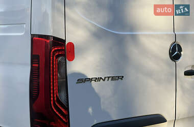 Грузовой фургон Mercedes-Benz Sprinter 2019 в 