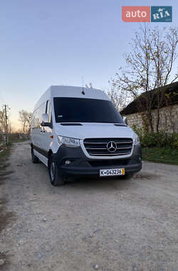 Вантажопасажирський фургон Mercedes-Benz Sprinter 2019 в Чернівцях