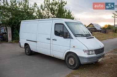 Вантажний фургон Mercedes-Benz Sprinter 1999 в Коропі