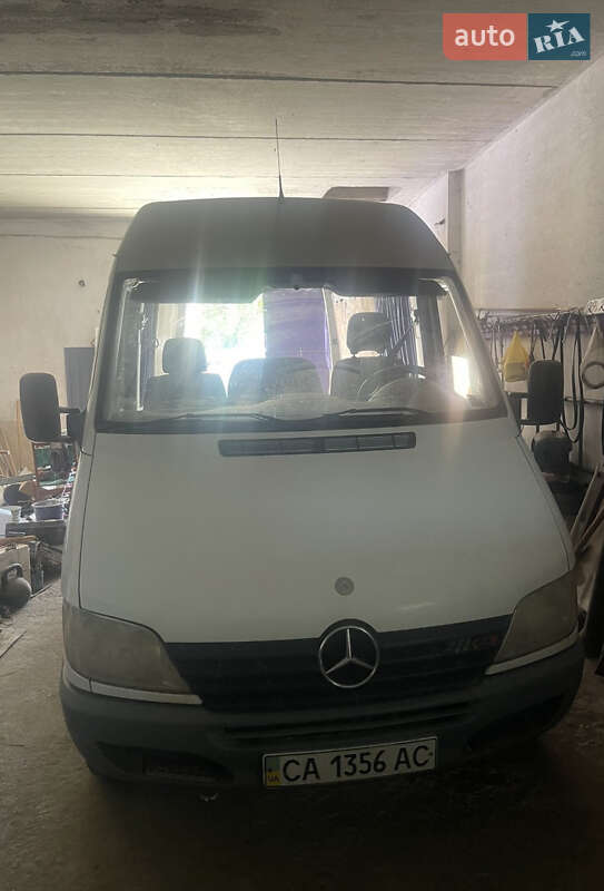 Мікроавтобус Mercedes-Benz Sprinter 2000 в Звенигородці