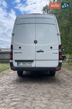 Грузовой фургон Mercedes-Benz Sprinter 2015 в Полтаве