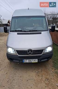 Микроавтобус Mercedes-Benz Sprinter 2004 в Снятине