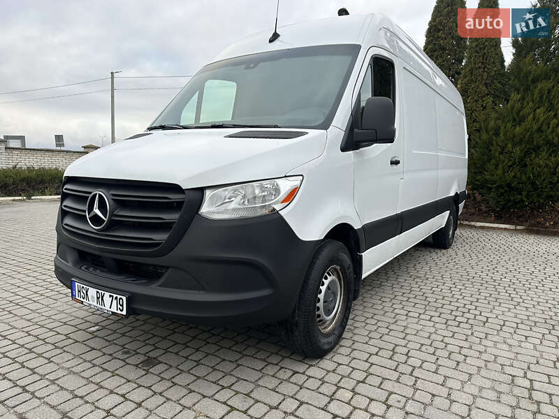 Грузовой фургон Mercedes-Benz Sprinter 2020 в Львове