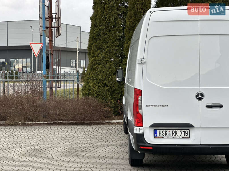 Грузовой фургон Mercedes-Benz Sprinter 2020 в Львове