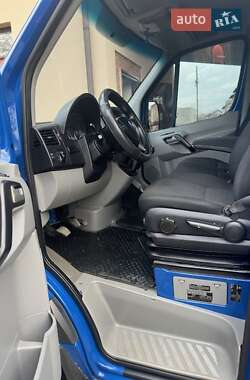 Грузовой фургон Mercedes-Benz Sprinter 2015 в 