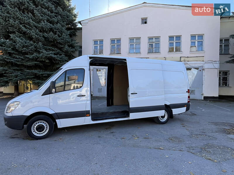 Вантажний фургон Mercedes-Benz Sprinter 2006 в Жовтих Водах