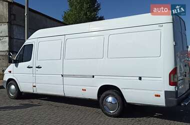 Грузовой фургон Mercedes-Benz Sprinter 2002 в 