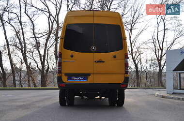 Грузовой фургон Mercedes-Benz Sprinter 2017 в 