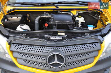 Грузовой фургон Mercedes-Benz Sprinter 2017 в 