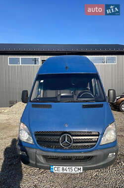 Вантажний фургон Mercedes-Benz Sprinter 2012 в Чернівцях