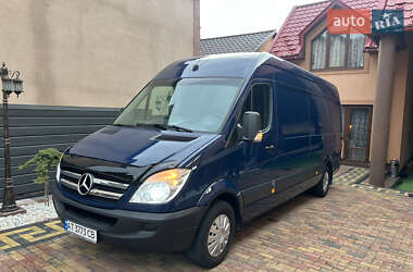 Грузовой фургон Mercedes-Benz Sprinter 2013 в Тячеве