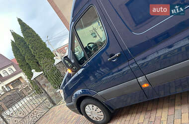 Грузовой фургон Mercedes-Benz Sprinter 2013 в Тячеве