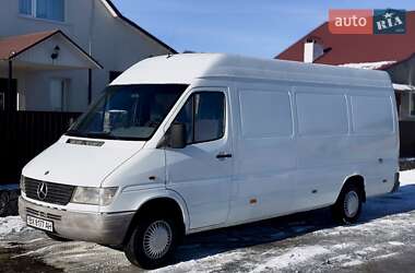 Грузовой фургон Mercedes-Benz Sprinter 2000 в Новой Ушице