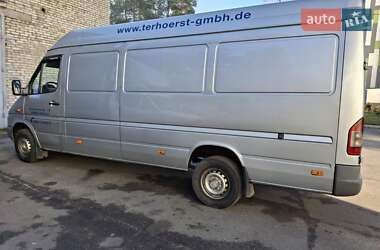 Грузовой фургон Mercedes-Benz Sprinter 2004 в 