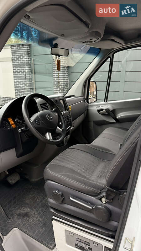 Евакуатор Mercedes-Benz Sprinter 2015 в Новомосковську