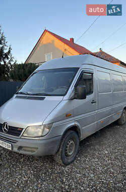 Вантажний фургон Mercedes-Benz Sprinter 2004 в Хусті