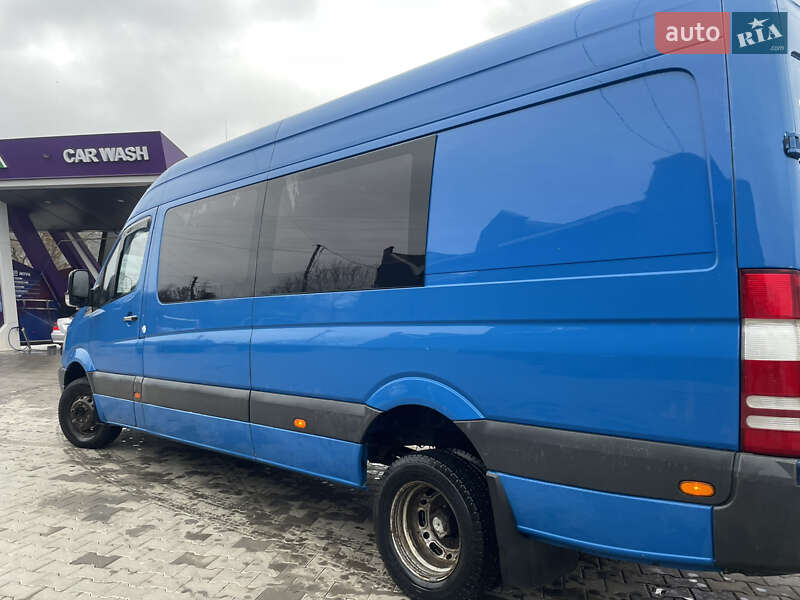 Грузопассажирский фургон Mercedes-Benz Sprinter 2009 в Черновцах
