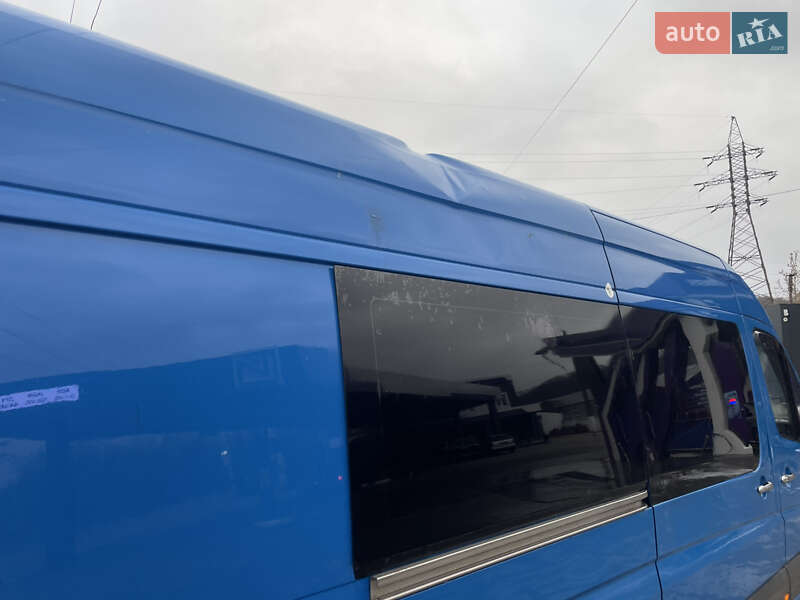 Грузопассажирский фургон Mercedes-Benz Sprinter 2009 в Черновцах