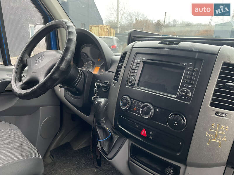 Грузопассажирский фургон Mercedes-Benz Sprinter 2009 в Черновцах