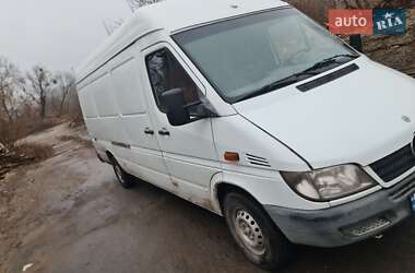 Вантажний фургон Mercedes-Benz Sprinter 2004 в Києві