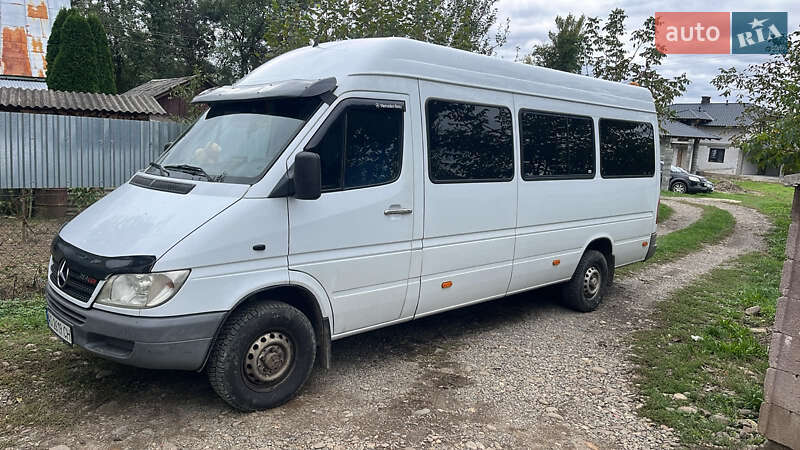 Мікроавтобус Mercedes-Benz Sprinter 2006 в Іршаві