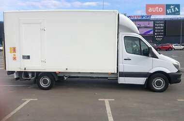 Вантажний фургон Mercedes-Benz Sprinter 2016 в Києві