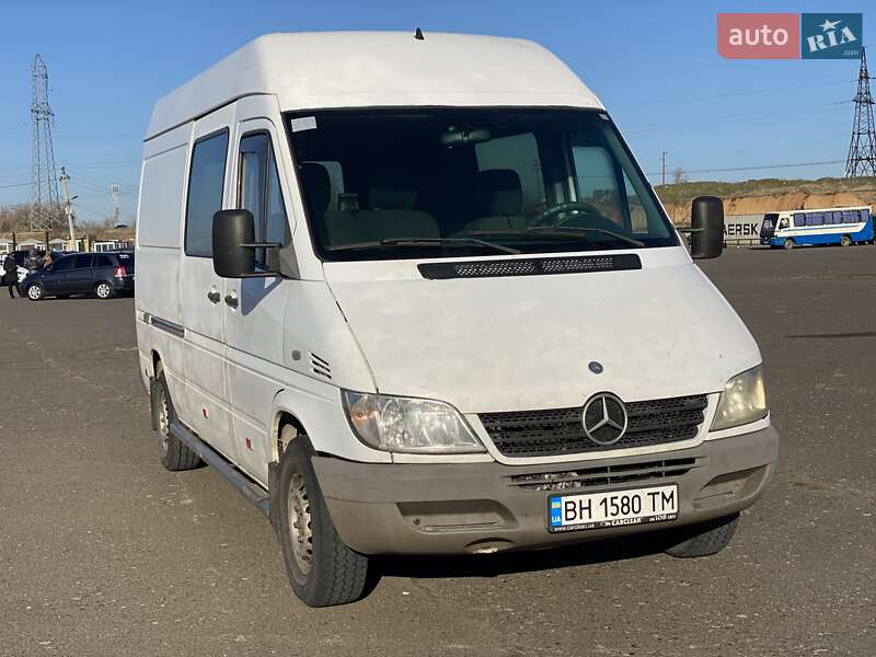 Вантажопасажирський фургон Mercedes-Benz Sprinter 2003 в Одесі