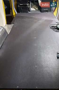 Мікроавтобус Mercedes-Benz Sprinter 1999 в  фото 5 Мікроавтобус Mercedes-Benz Sprinter 1999 в