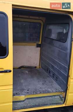 Мікроавтобус Mercedes-Benz Sprinter 1999 в  фото 16 Мікроавтобус Mercedes-Benz Sprinter 1999 в