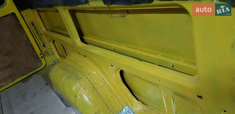 Микроавтобус Mercedes-Benz Sprinter 1999 в Синельниково фото 25 Микроавтобус Mercedes-Benz Sprinter 1999 в Синельниково