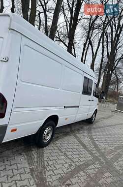 Грузовой фургон Mercedes-Benz Sprinter 2004 в Львове