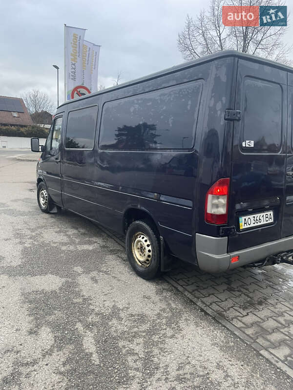 Микроавтобус Mercedes-Benz Sprinter 2004 в 