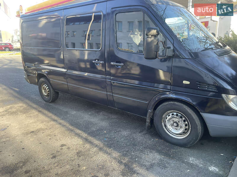 Микроавтобус Mercedes-Benz Sprinter 2004 в Сваляве